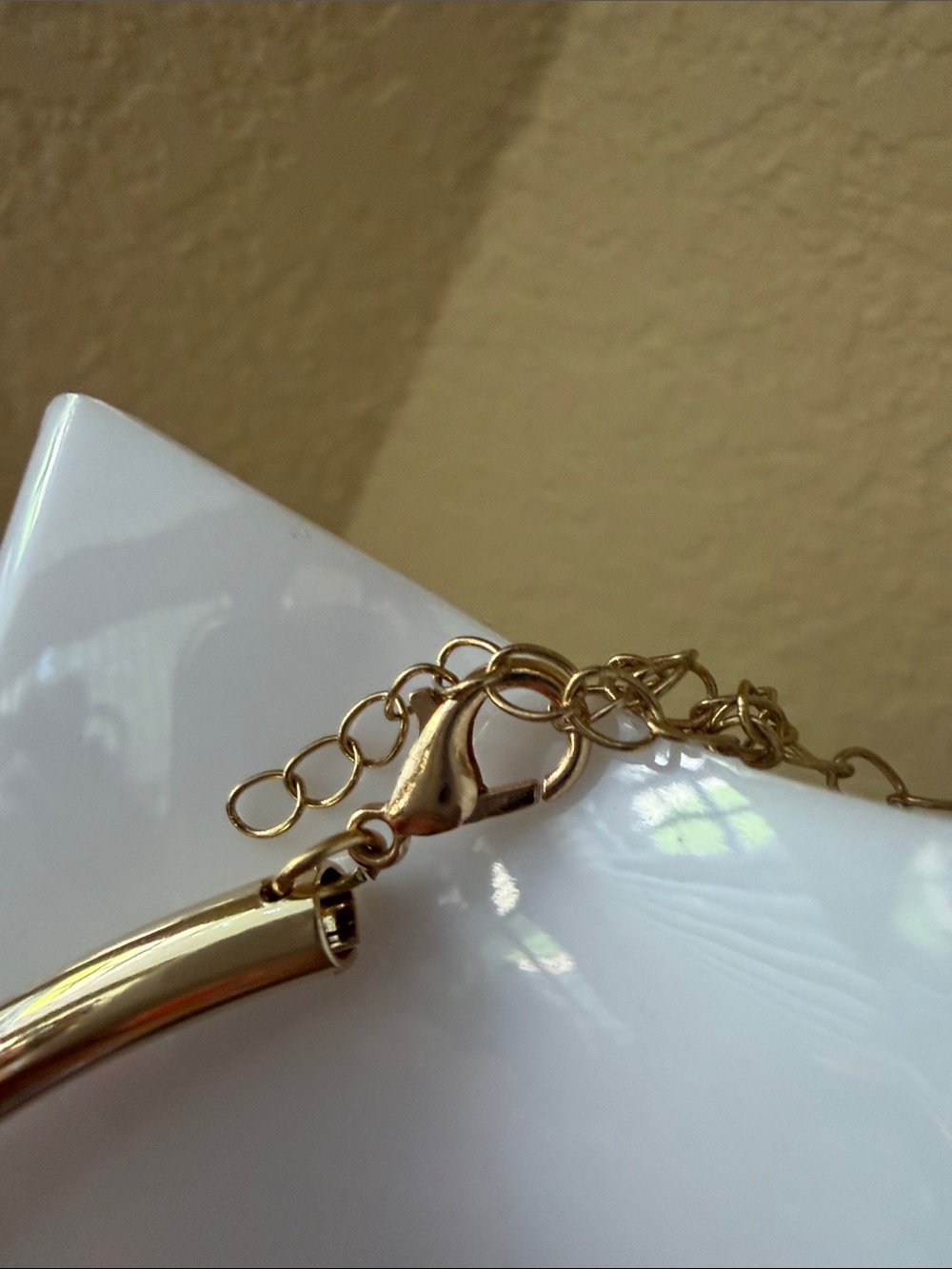 Gold Starfish Pendant Choker Necklace - Unbranded - Picture 4 of 4